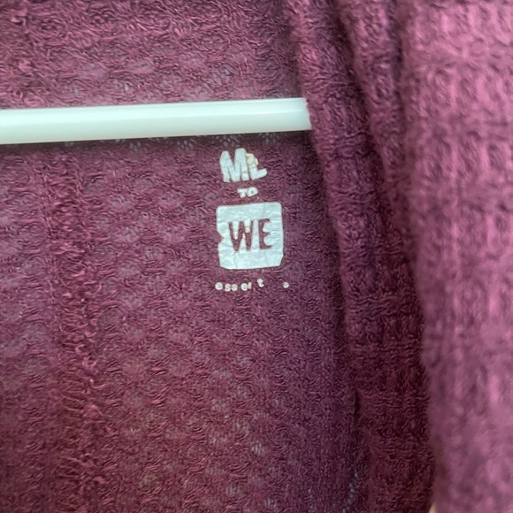 Me to We Distressed Maroon Thermal Turtleneck - Picture 4 of 5